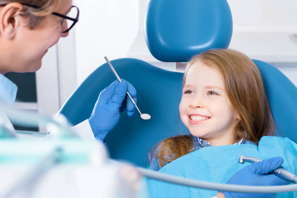 Best Tooth Extraction  in Paisley, FL